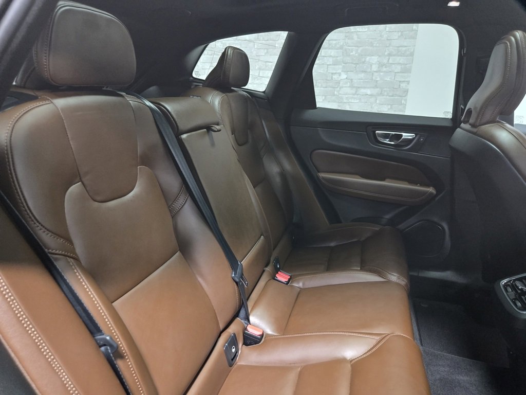 Used 2022 Volvo XC60 B5 Inscription w/ Advanced Package image 49