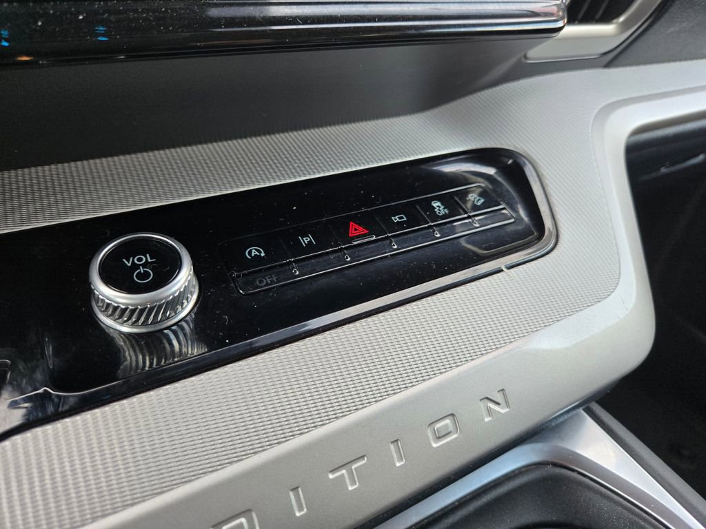 Used 2025 Ford Expedition Max Active image 16