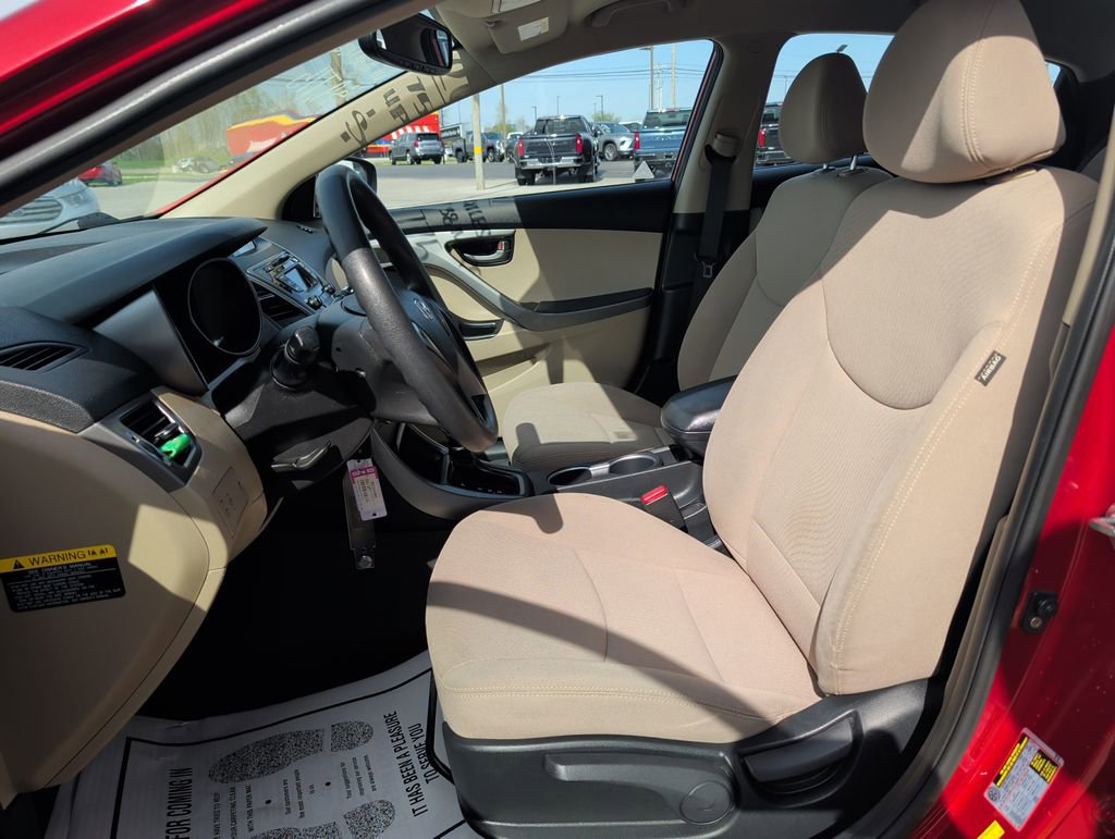 Used 2016 Hyundai Elantra SE FWD image 8