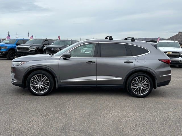 Used 2023 Acura MDX Advance image 2