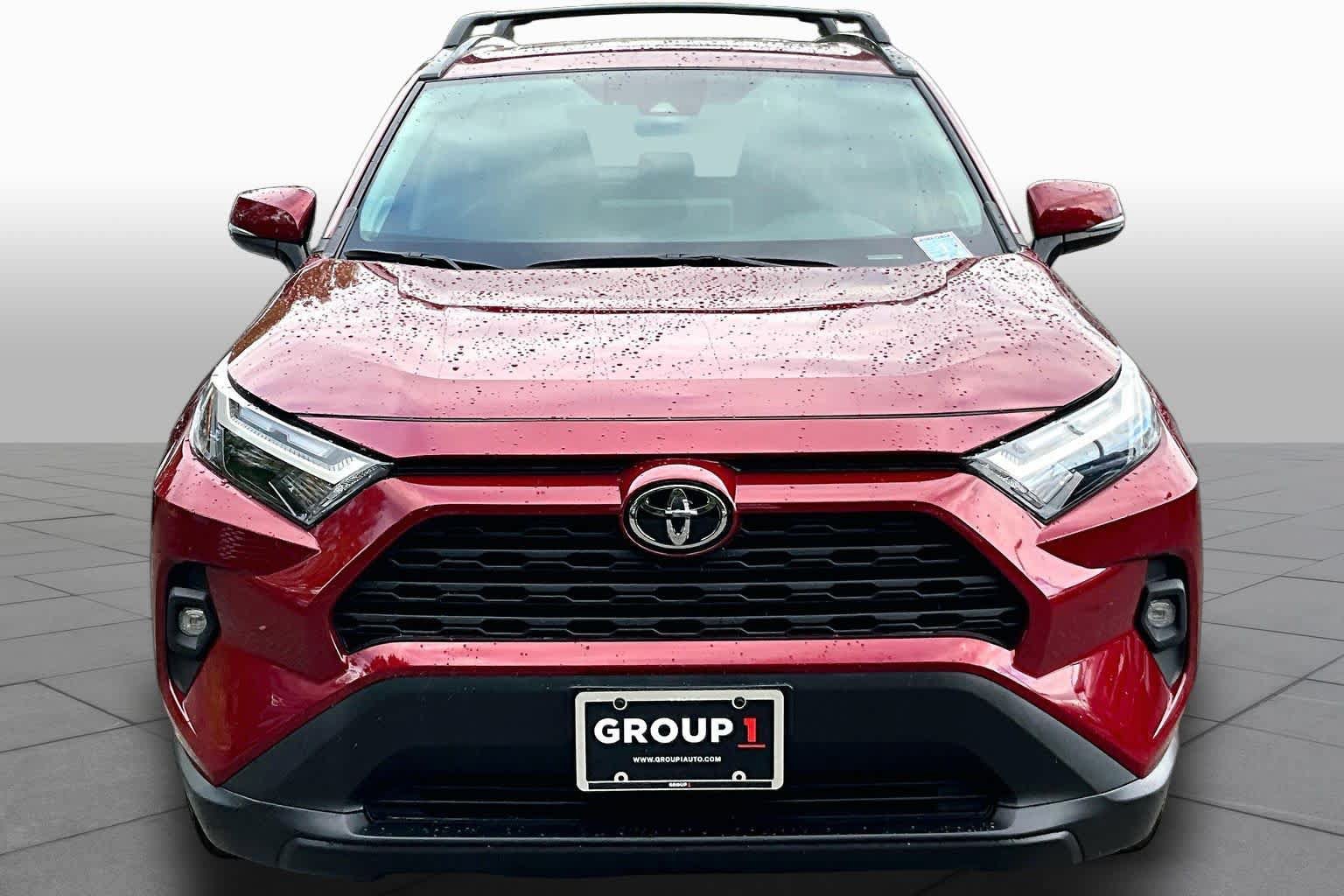 Used 2025 Toyota RAV4 XLE Premium AWD/4WD image 4
