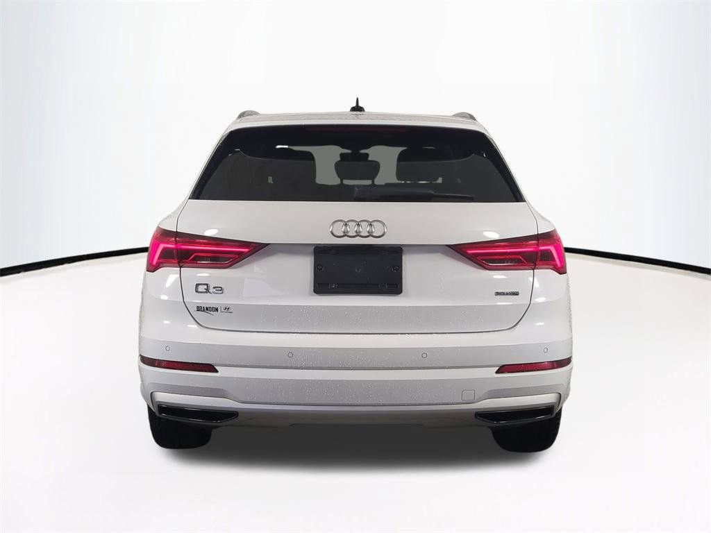 Used 2020 Audi Q3 2.0T Premium w/ Convenience Package image 6