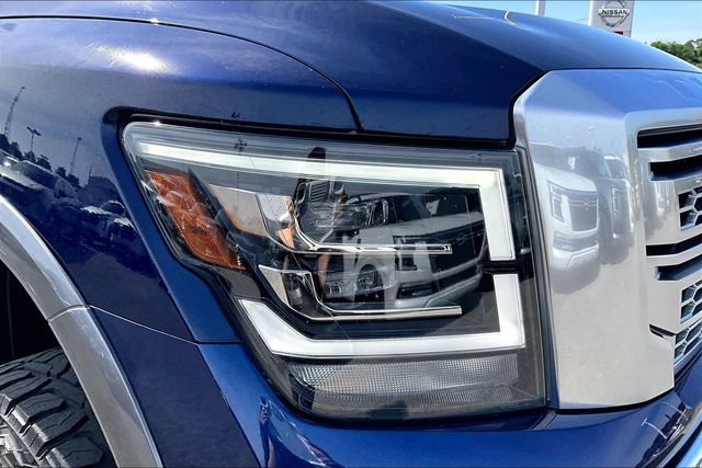 Used 2022 Nissan Titan Platinum Reserve w/ Moonroof Package AWD/4WD image 32