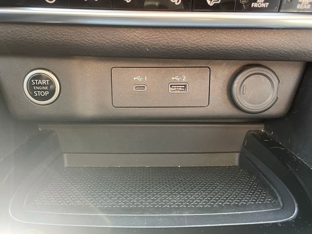 Used 2023 Nissan Rogue SL AWD/4WD image 36