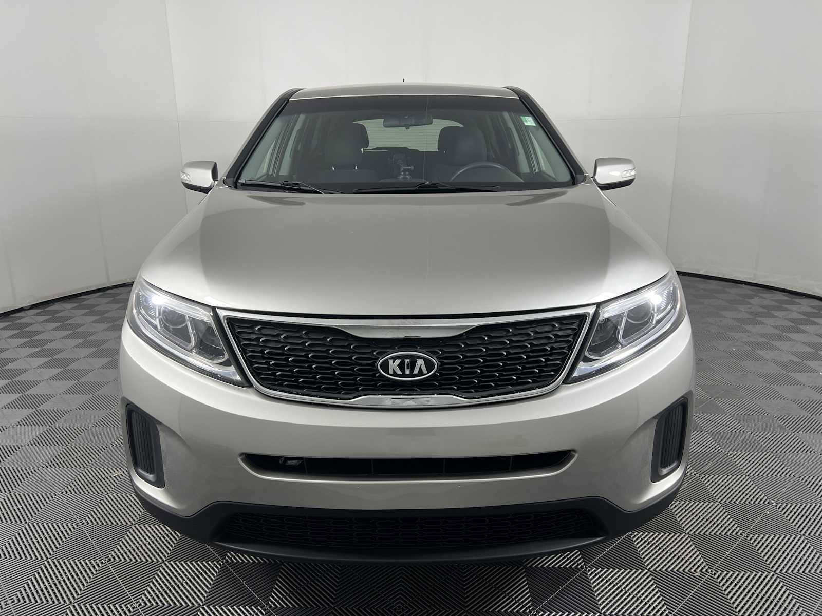 Used 2014 Kia Sorento LX image 11