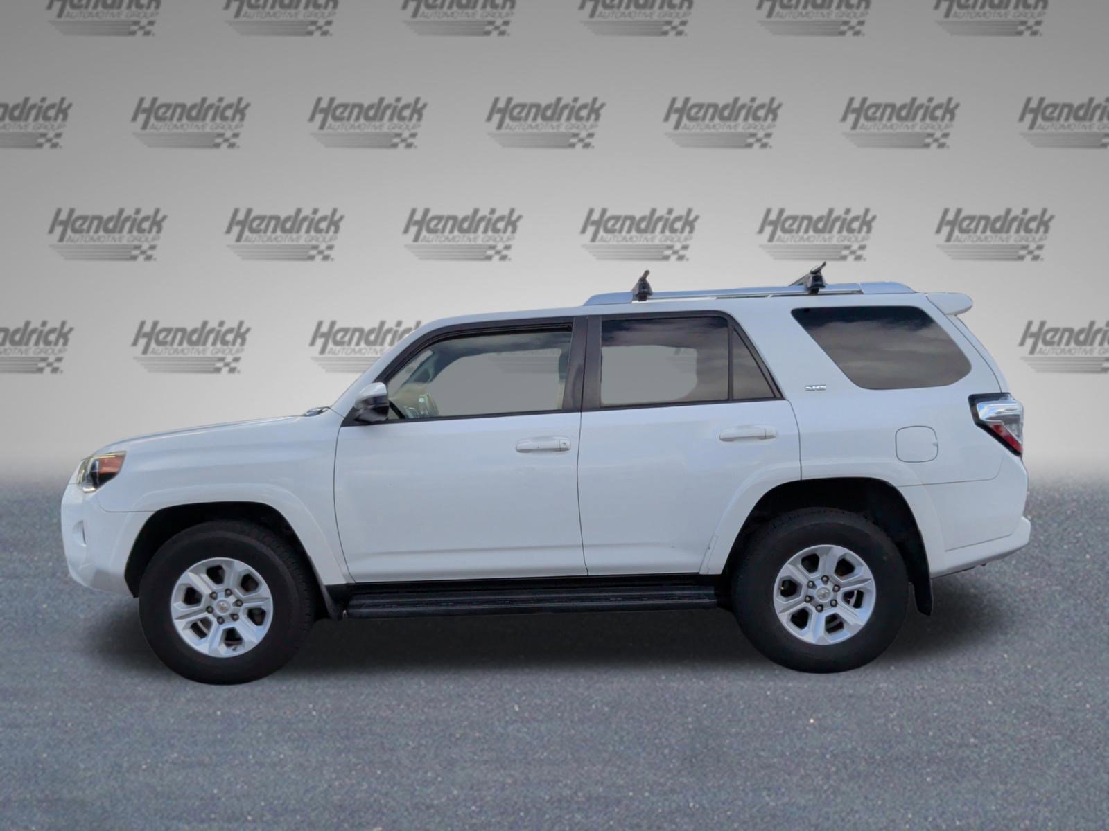 Used 2015 Toyota 4Runner SR5 AWD/4WD image 10