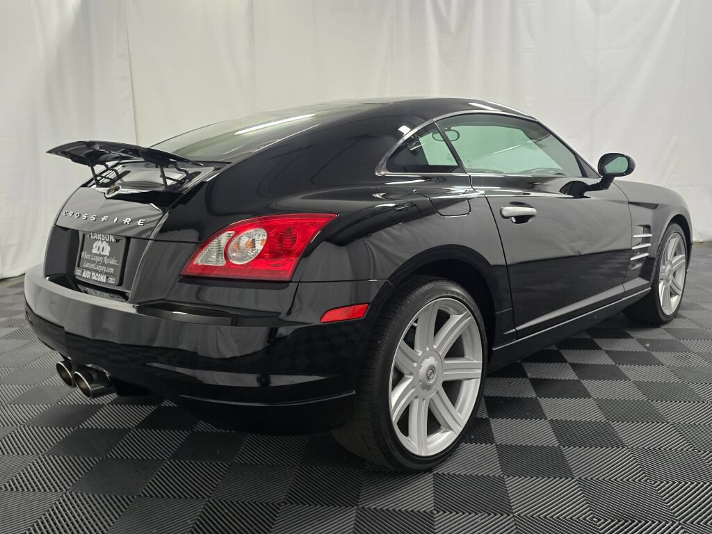 Used 2006 Chrysler Crossfire Limited RWD image 5