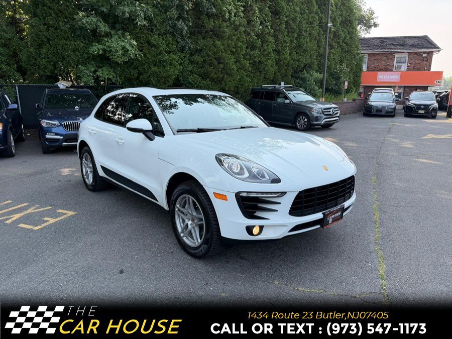 Used 2018 Porsche Macan AWD/4WD image 11