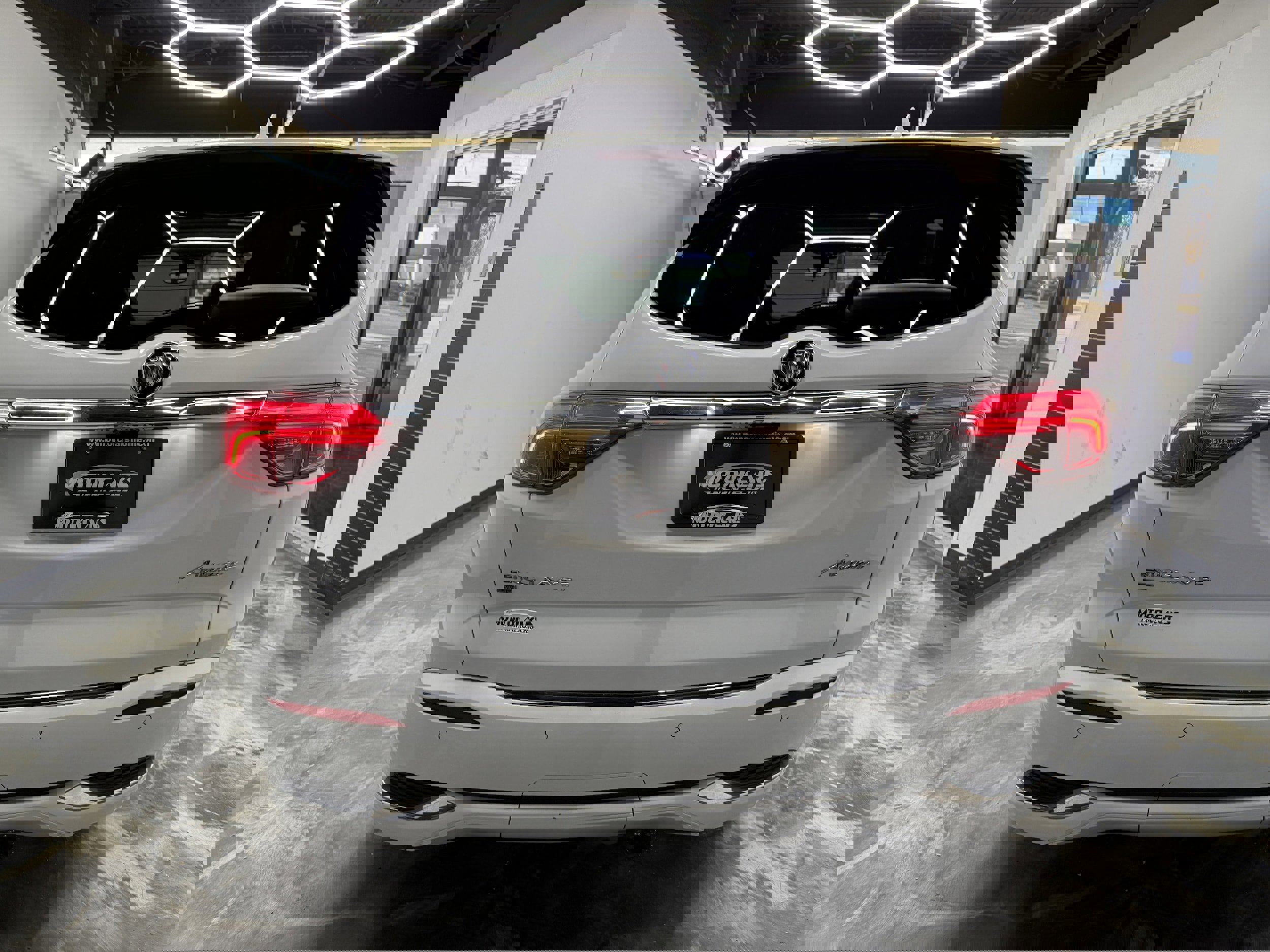 Used 2023 Buick Enclave Avenir w/ Trailering Package, 5000 lbs. AWD/4WD image 4