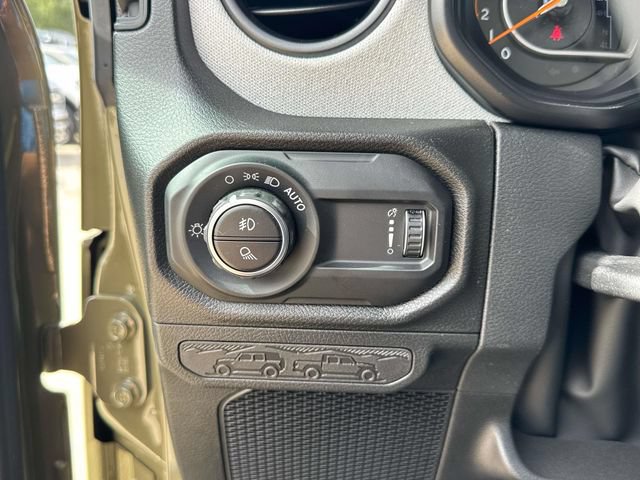 New 2026 Jeep Gladiator Sport AWD/4WD image 23