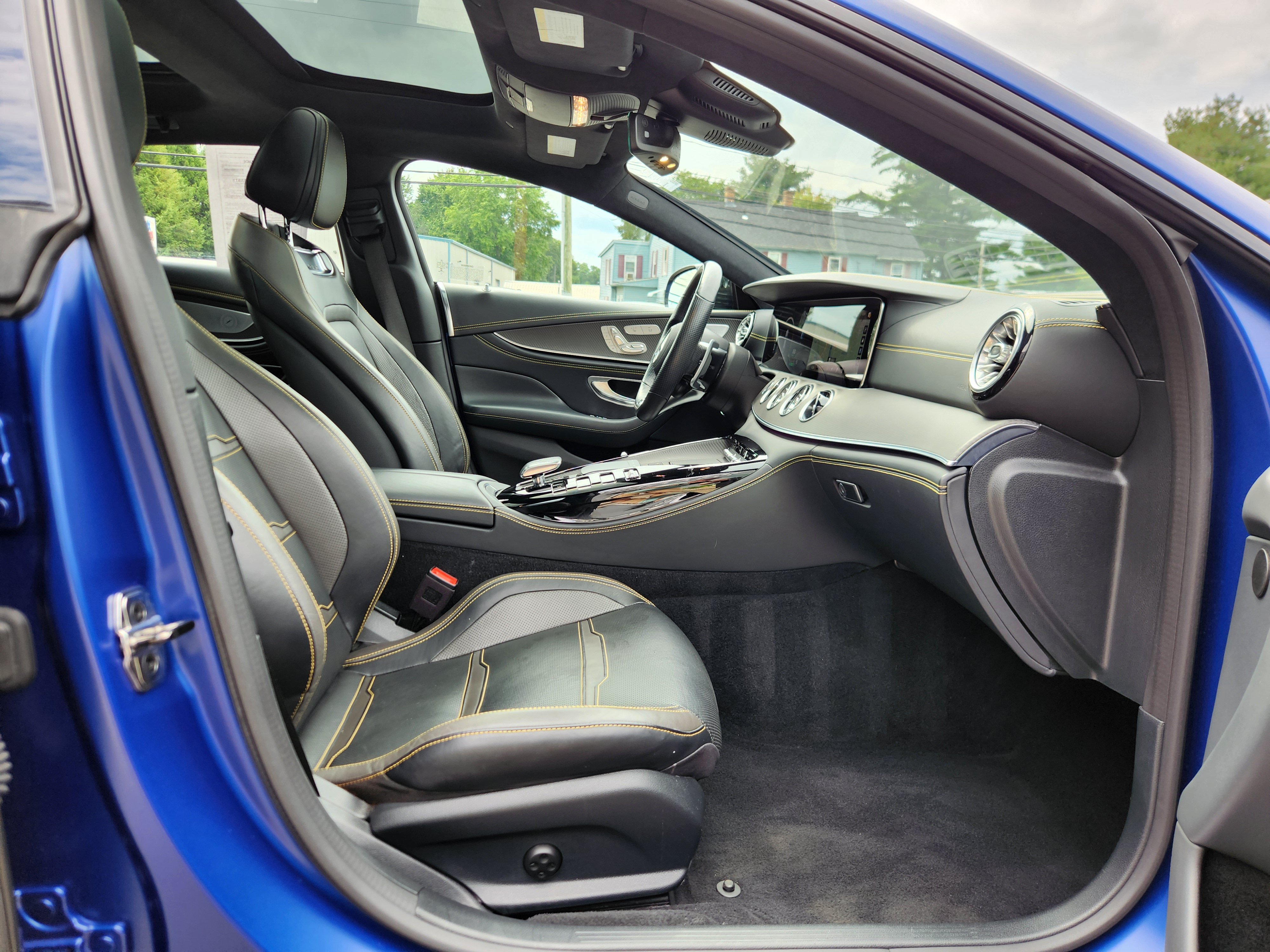 Used 2022 Mercedes-Benz AMG GT 53 image 33