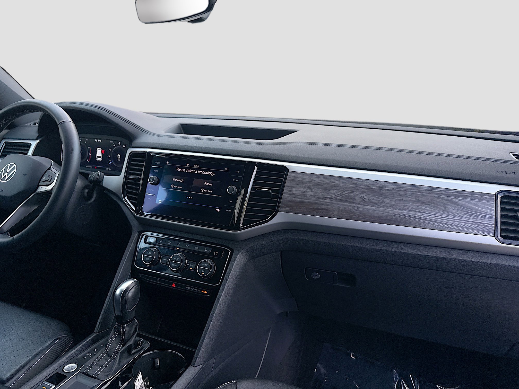 Used 2022 Volkswagen Atlas Cross Sport SE w/ Panoramic Sunroof Package image 32