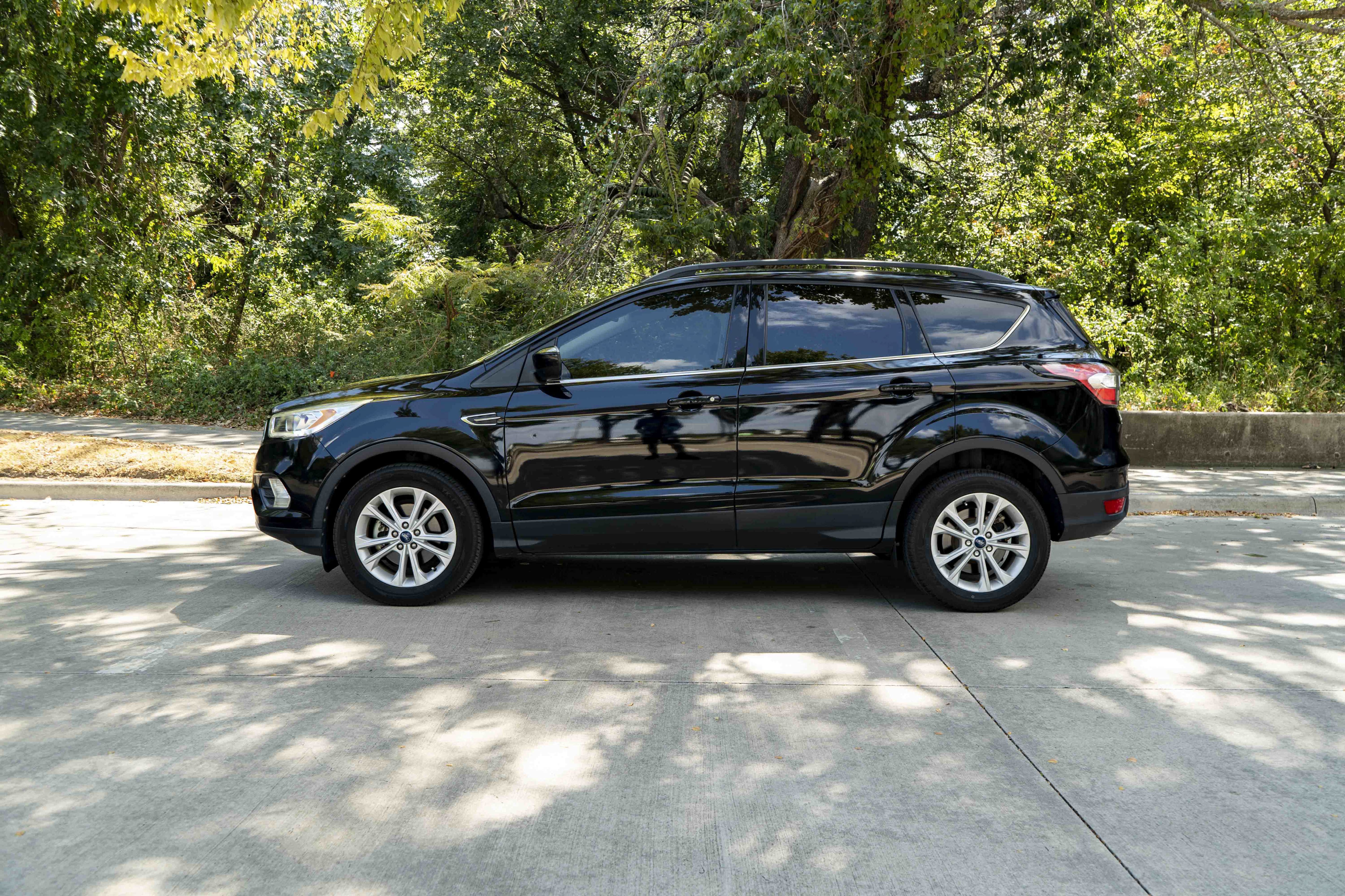 Used 2018 Ford Escape SEL FWD image 6