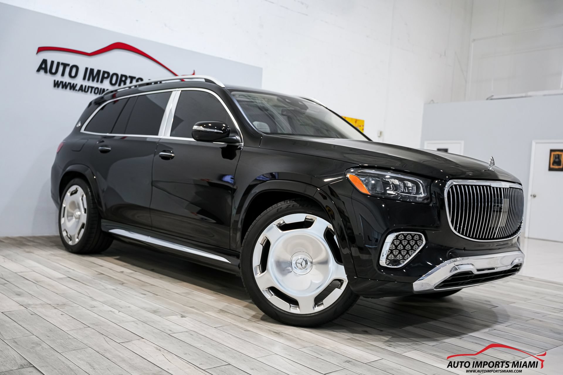 Used 2024 Mercedes-Benz Maybach GLS 600 4MATIC image 31
