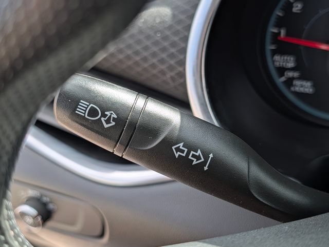 Used 2021 Chevrolet Malibu LT FWD image 27