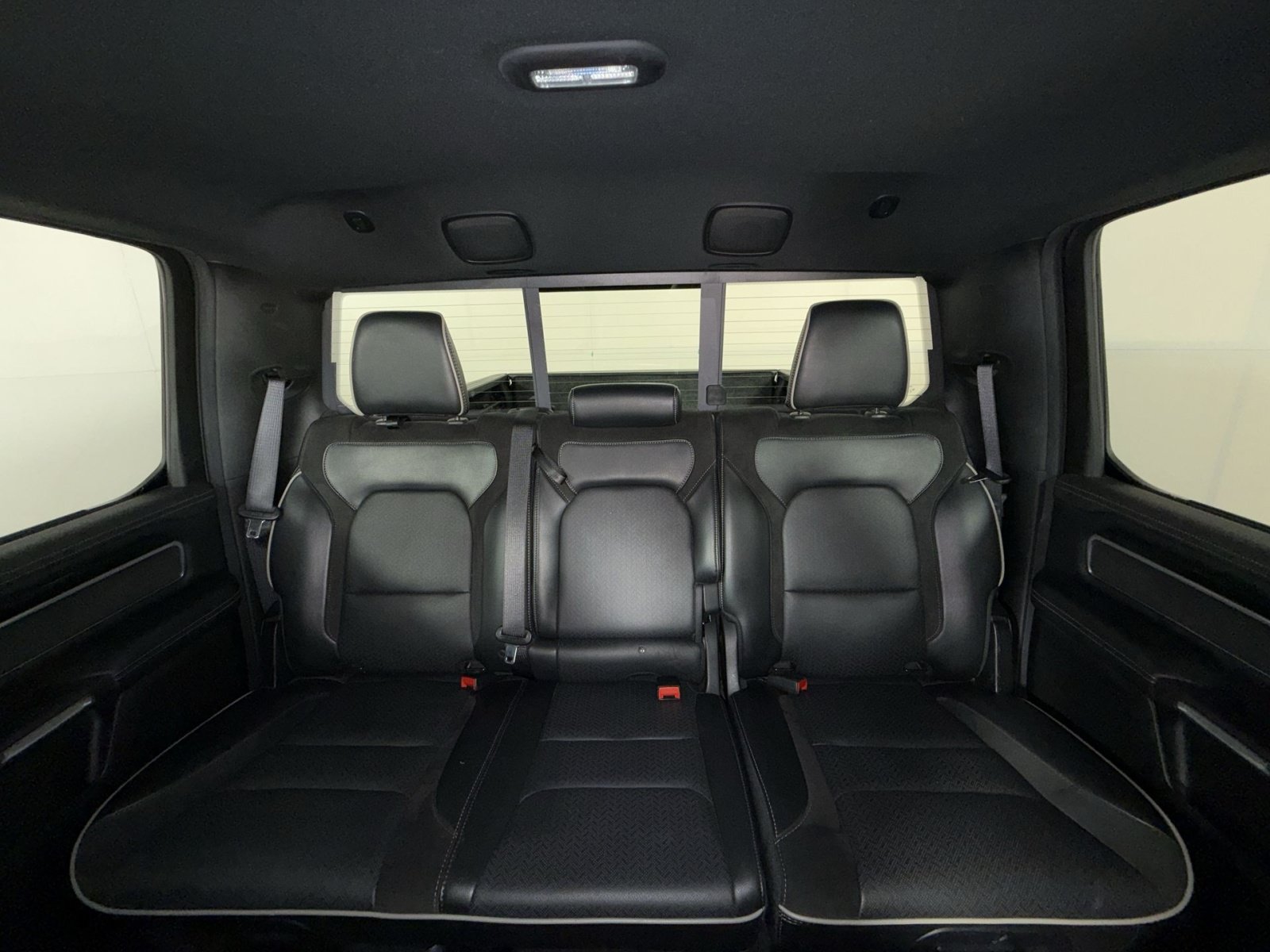 Used 2020 RAM 1500 Laramie AWD/4WD image 24