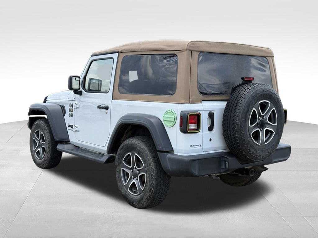 Used 2020 Jeep Wrangler Sport AWD/4WD image 3