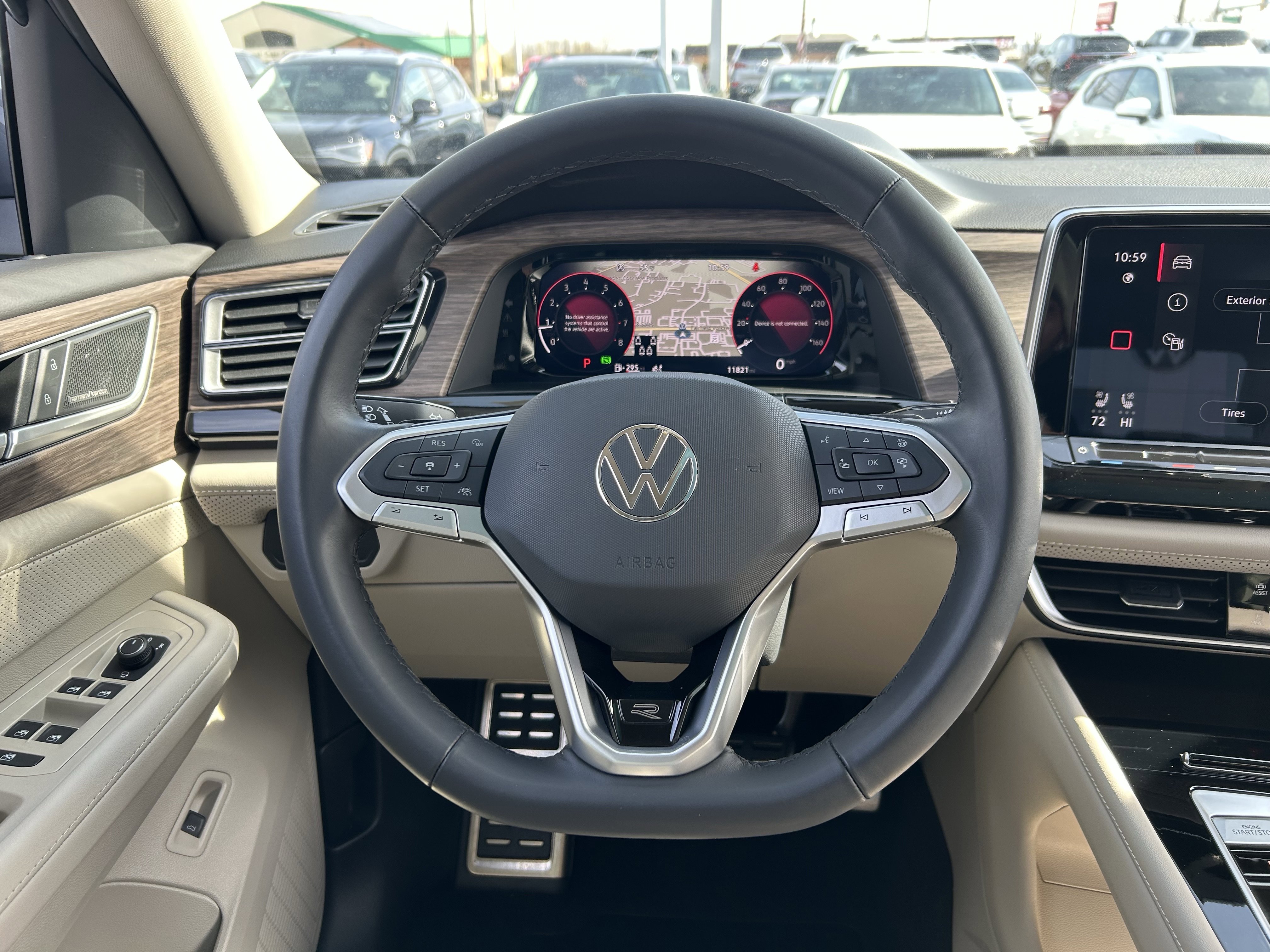 Certified 2025 Volkswagen Atlas SEL Premium R-Line image 10