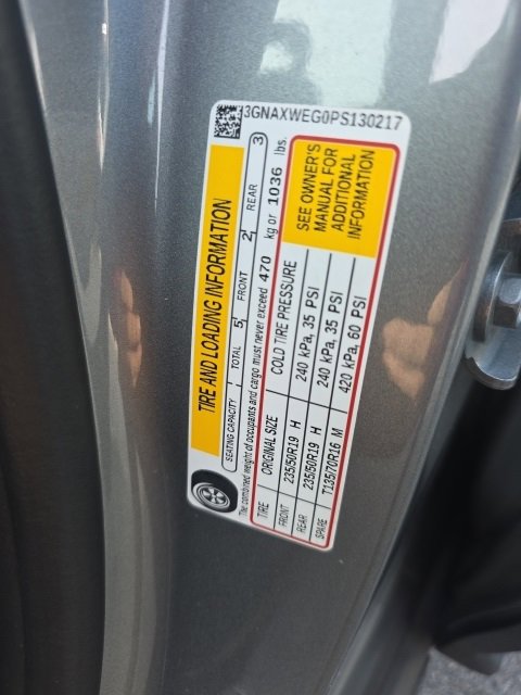 Used 2023 Chevrolet Equinox RS image 33