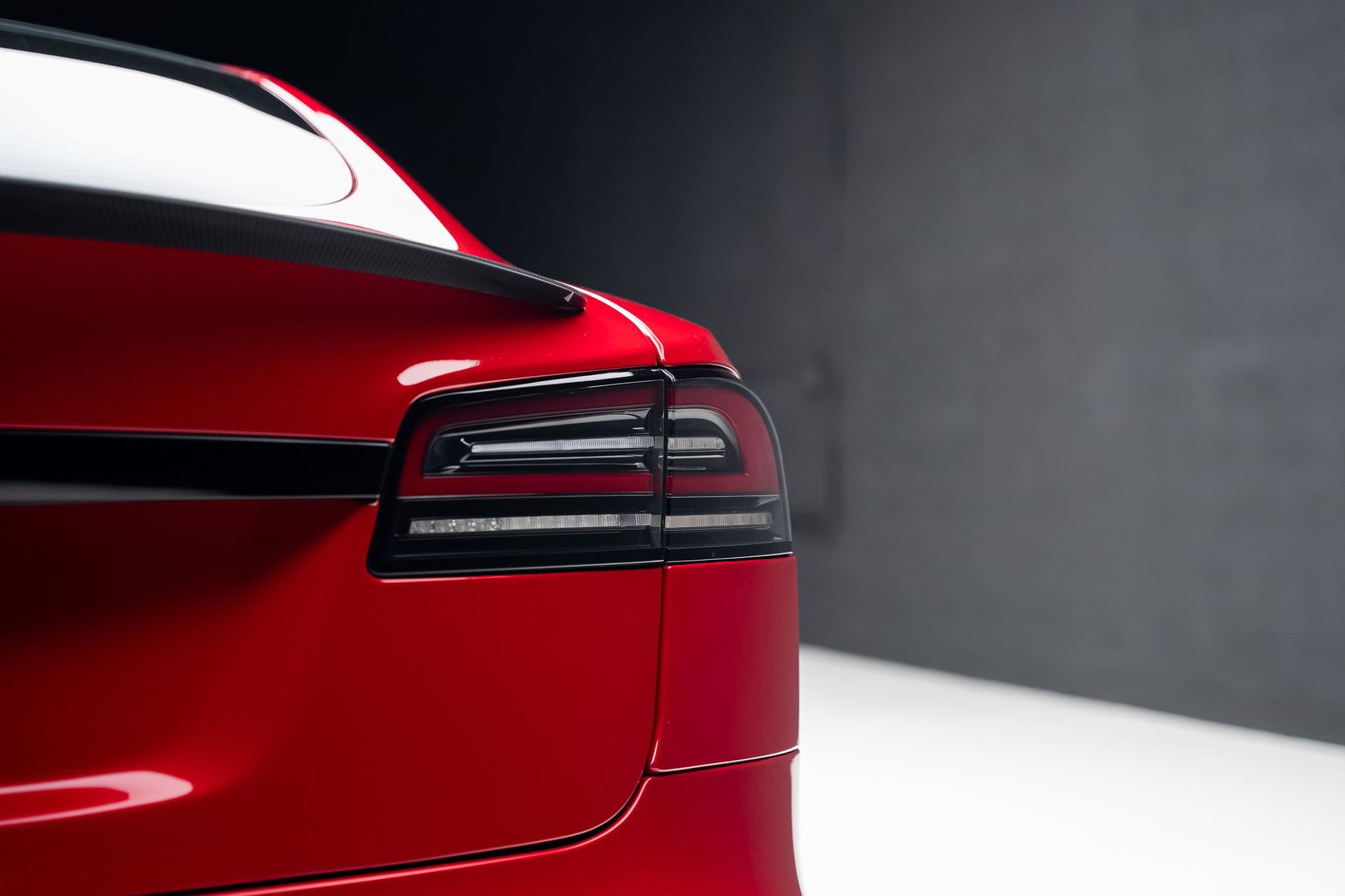 Used 2022 Tesla Model S Plaid image 28