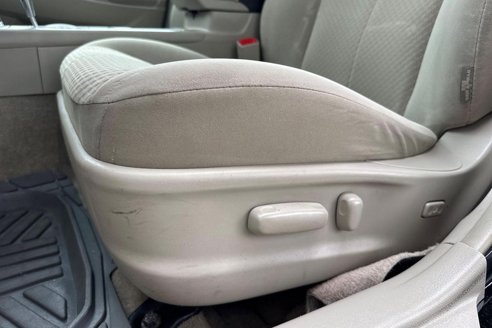 Used 2009 Toyota Camry LE image 13