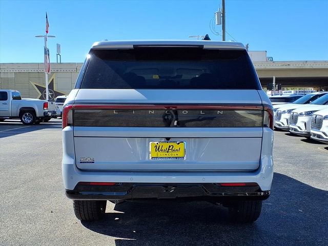 New 2026 Lincoln Navigator L Premier image 5
