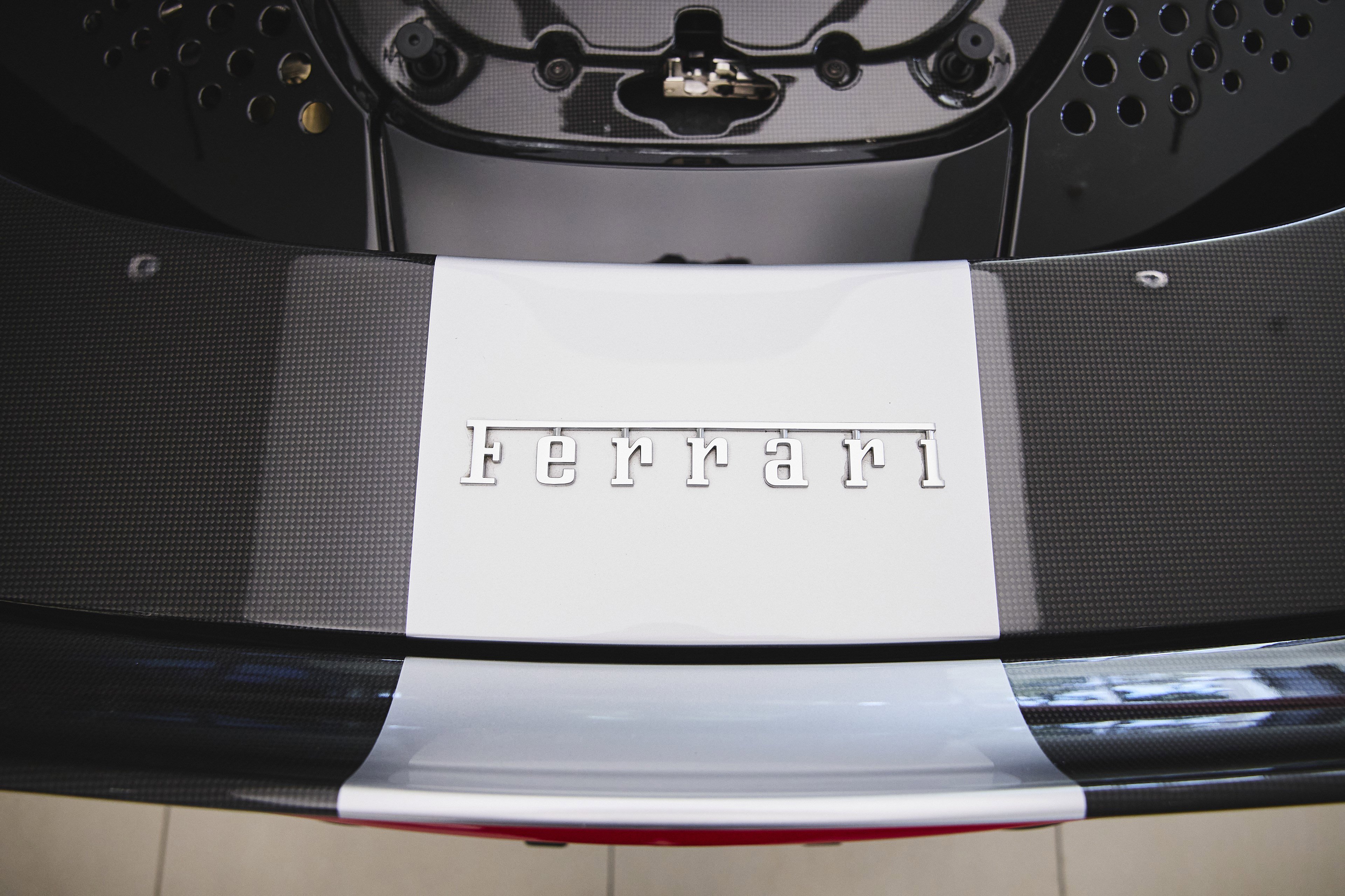 Used 2021 Ferrari SF90 Stradale image 18