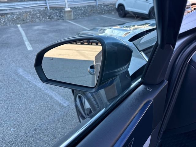 Certified 2023 Volkswagen Taos SE w/ Panoramic Sunroof Package image 15