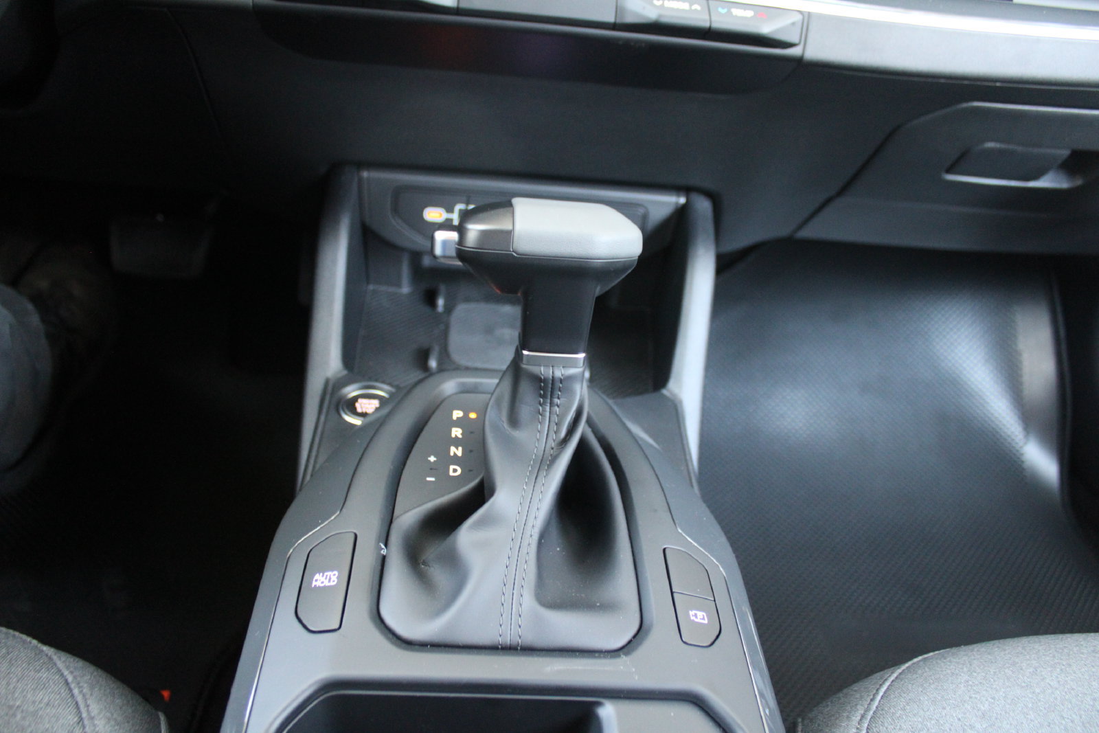 New 2026 Kia K4 EX FWD image 30