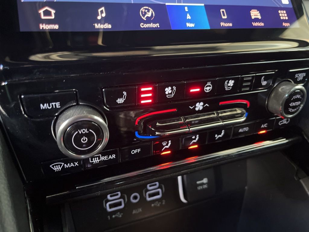 Used 2023 Jeep Grand Cherokee Overland image 37