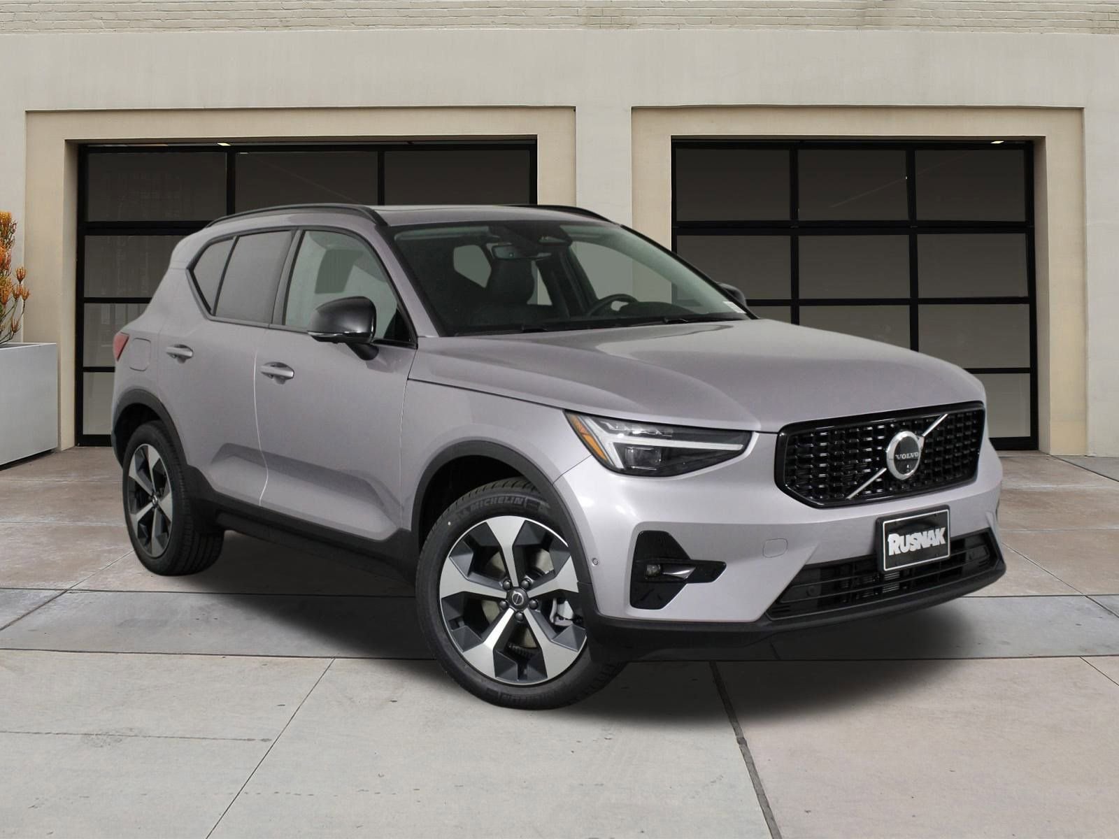 New 2026 Volvo XC40 B4 Plus w/ Climate Package image 19