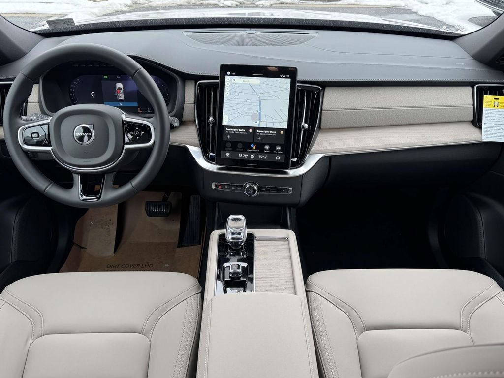 New 2026 Volvo XC90 T8 Plus w/ Protection Package Premier AWD/4WD image 2