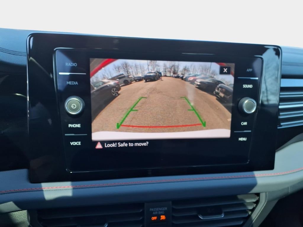 Certified 2025 Volkswagen Jetta GLI Autobahn w/ GLI Black Package image 25