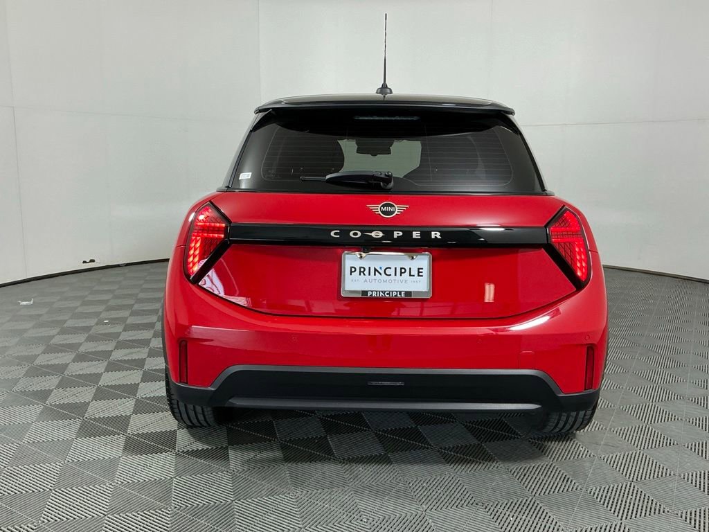 Certified 2025 MINI Cooper 2-Door Hardtop FWD image 6