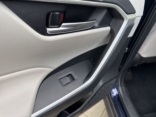 Used 2024 Toyota RAV4 XLE image 23