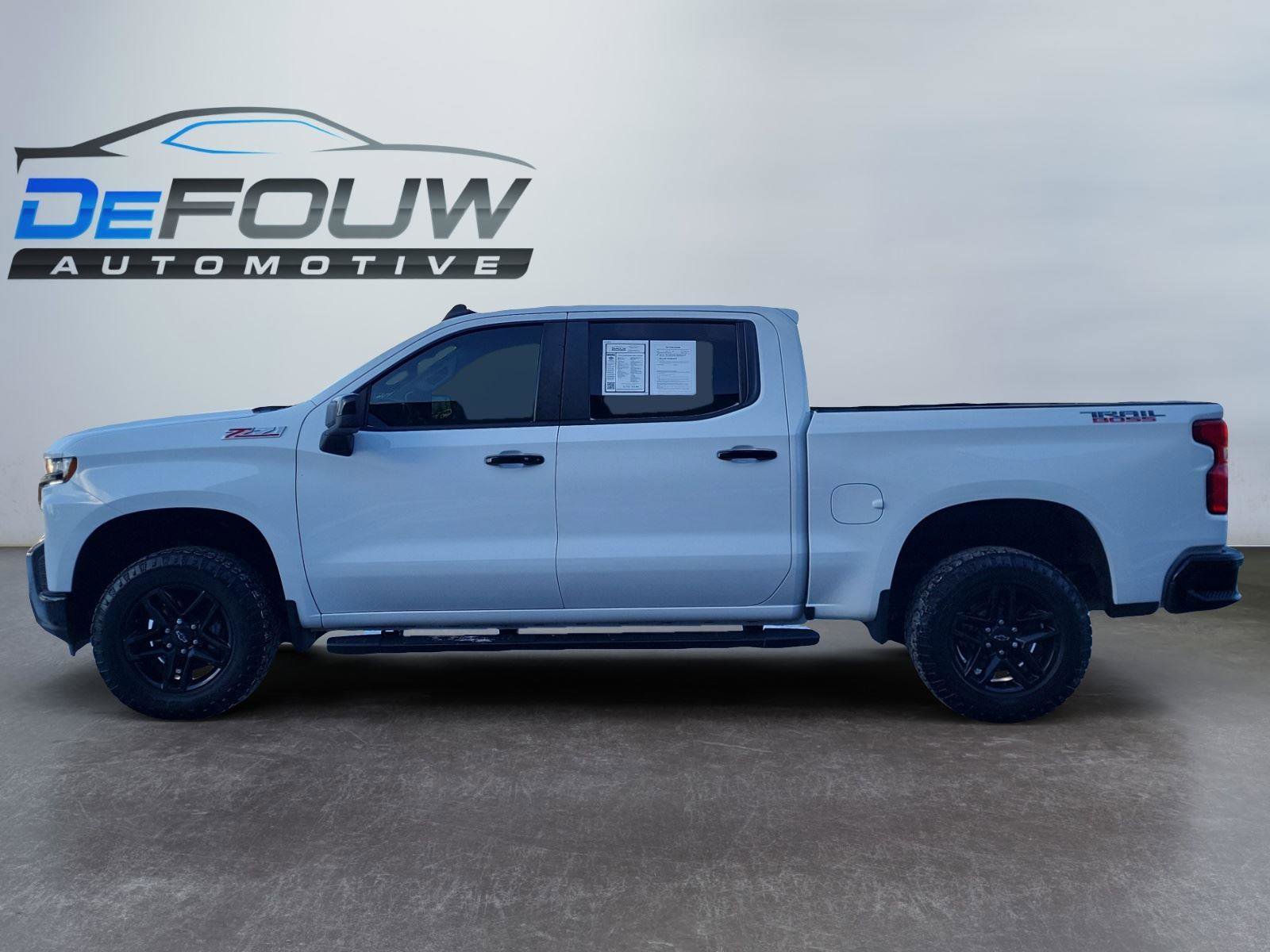 Used 2021 Chevrolet Silverado 1500 LT Trail Boss w/ Convenience Package II image 6