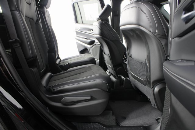 New 2025 Jeep Grand Cherokee L Altitude image 21