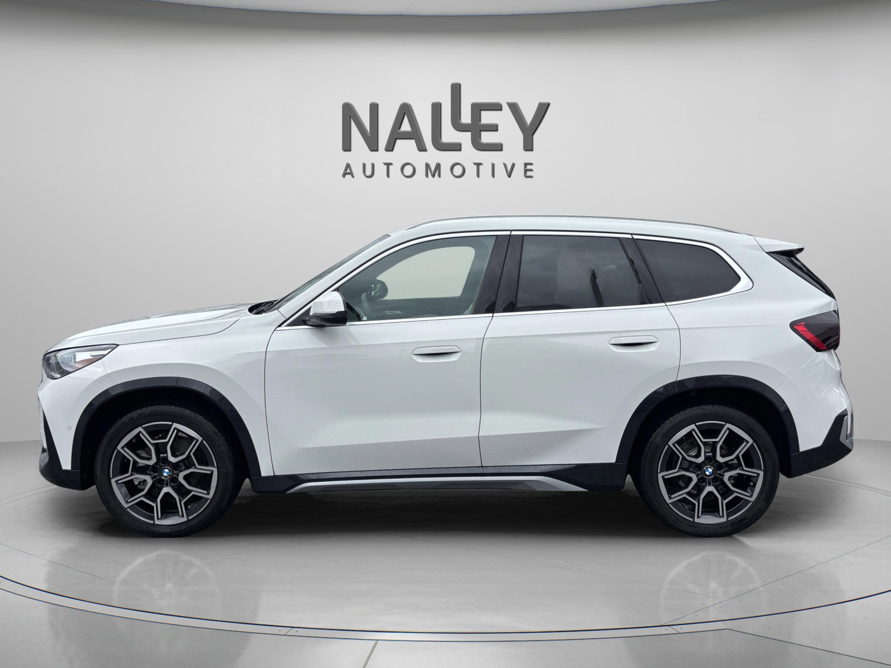 Used 2026 BMW X1 xDrive28i w/ Convenience Package image 3