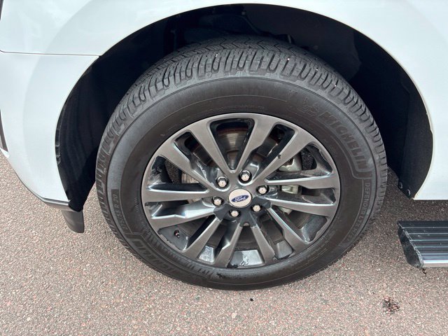 Used 2021 Ford Expedition Limited RWD image 9