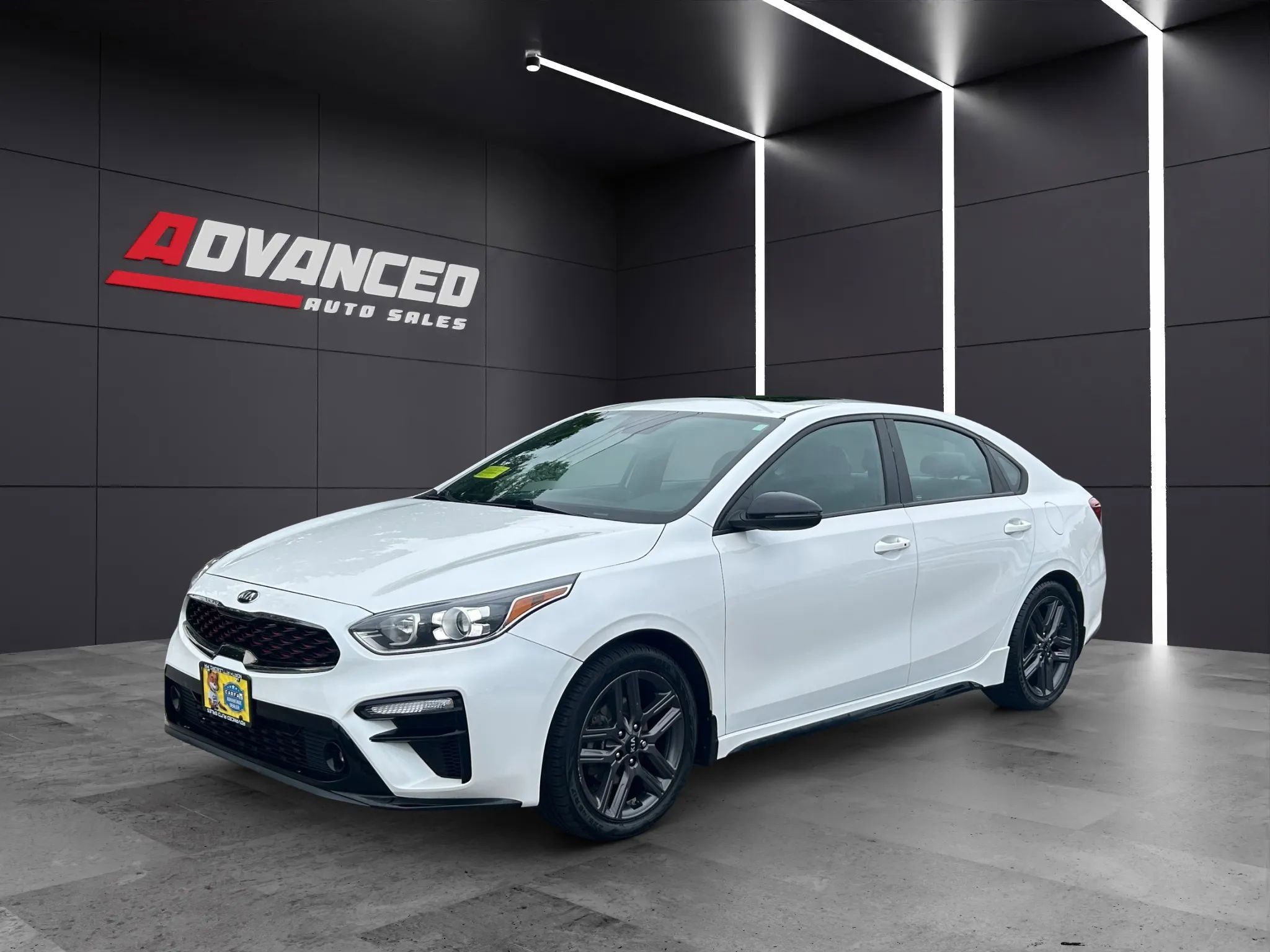 Used 2021 Kia Forte GT-Line w/ GT-Line Premium Package image 3