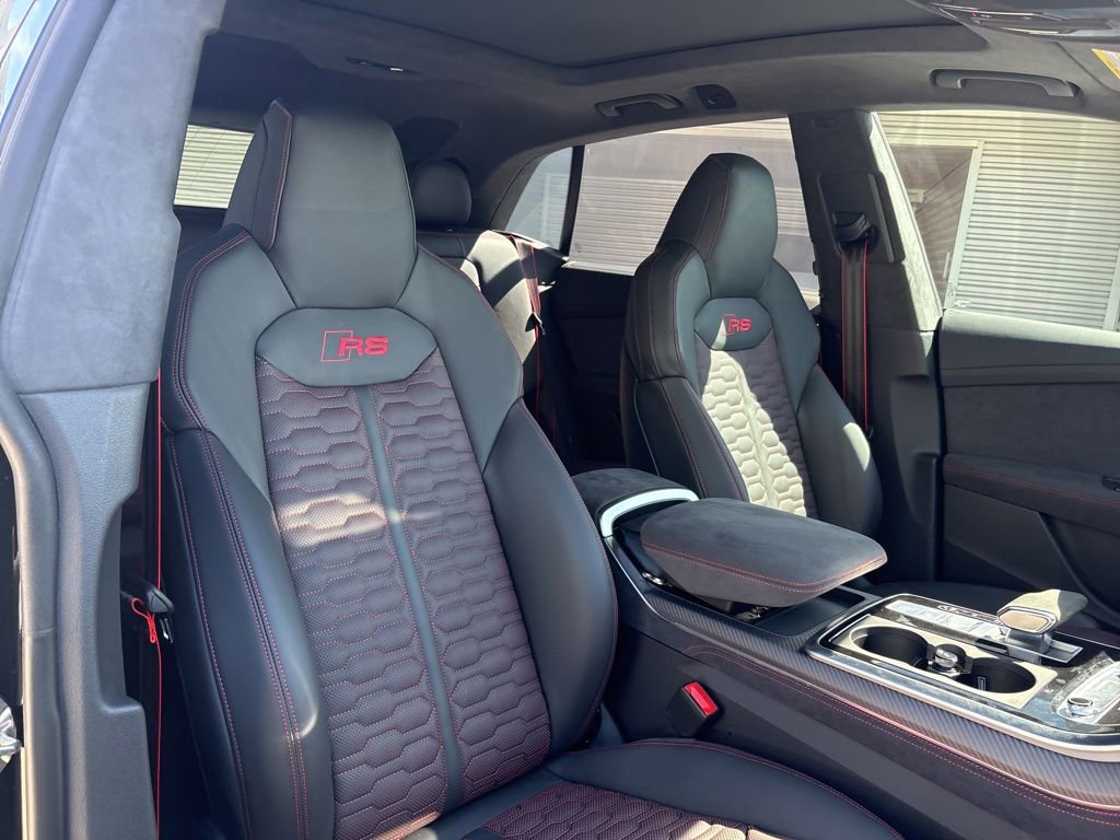 Used 2026 Audi RS Q8 performance w/ RS Design Package - Red AWD/4WD image 16