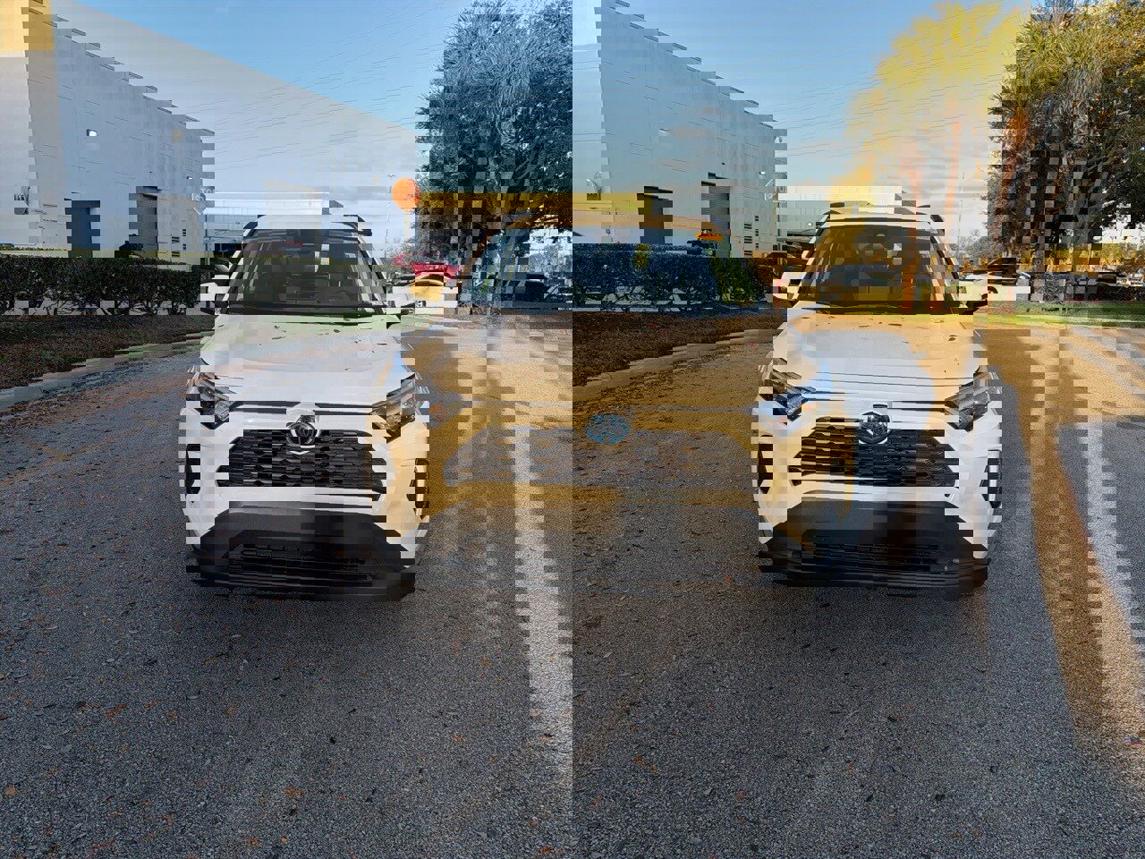 Used 2024 Toyota RAV4 LE image 8