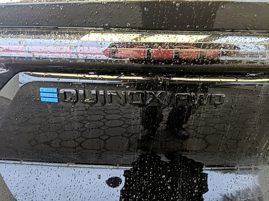 Used 2024 Chevrolet Equinox EV RS image 7