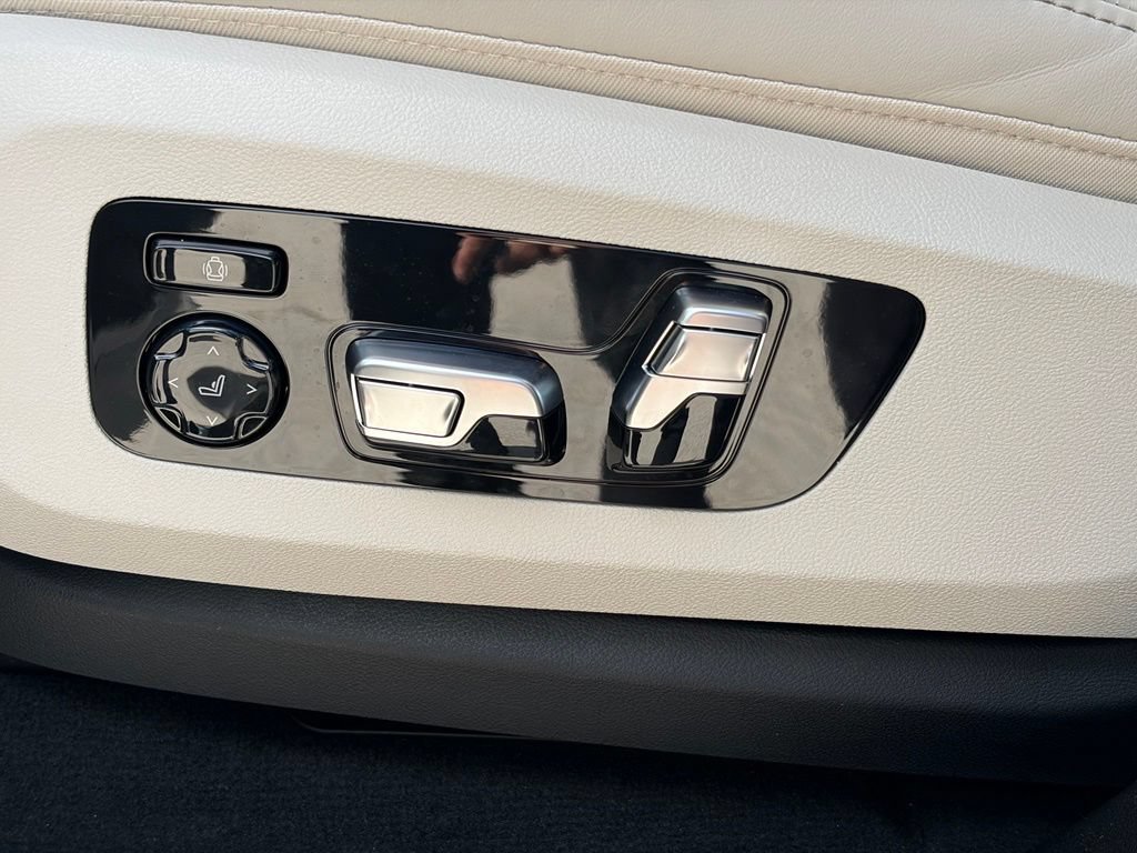 New 2027 BMW X7 xDrive40i AWD/4WD image 13