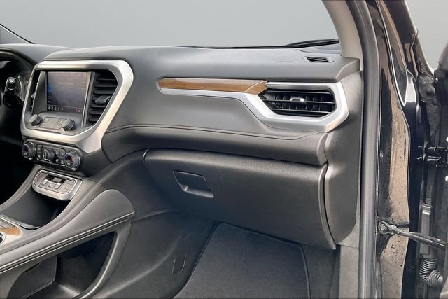 Certified 2023 GMC Acadia SLE w/ Driver Convenience Package FWD image 16