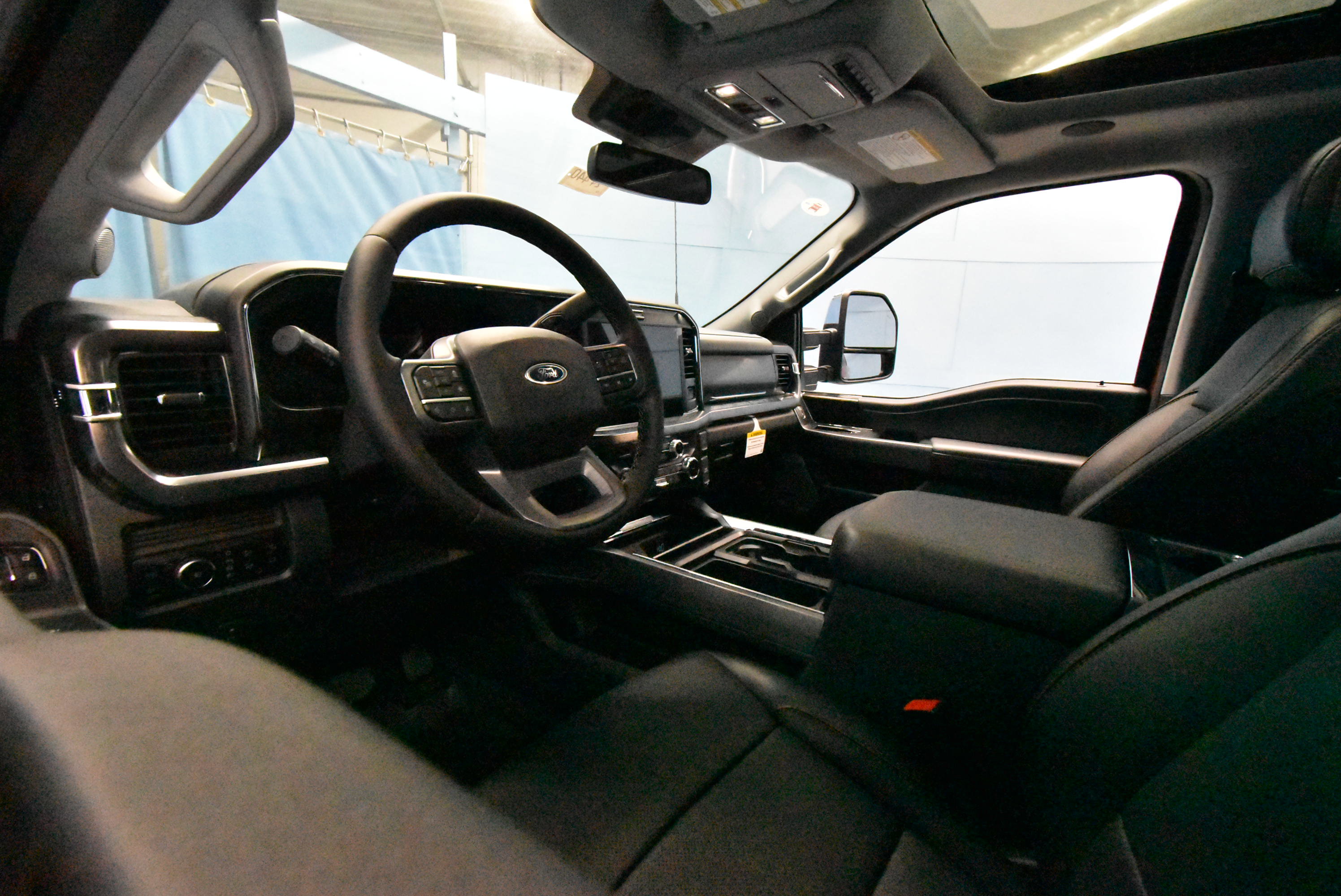 New 2025 Ford F350 Lariat w/ Lariat Ultimate Package image 2