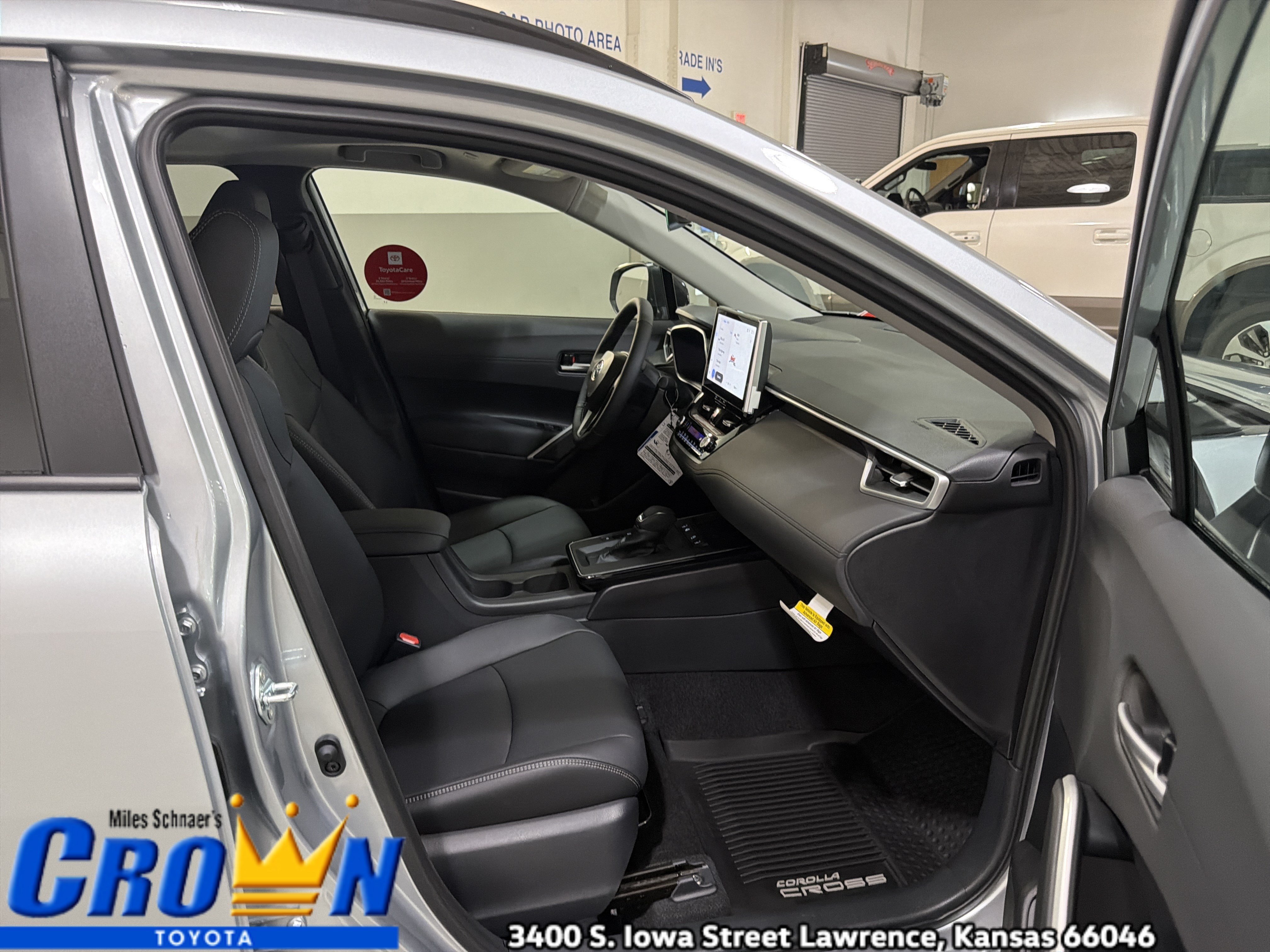 New 2026 Toyota Corolla Cross XLE AWD/4WD image 36