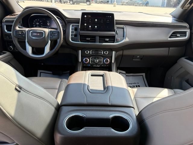 Certified 2022 GMC Yukon SLT w/ SLT Premium Package AWD/4WD image 21