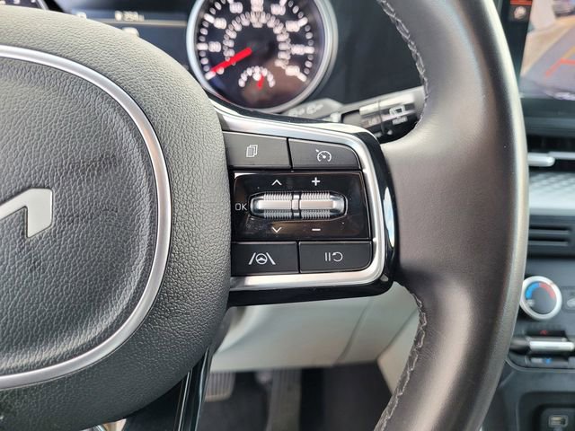 Certified 2024 Kia Carnival LX image 25