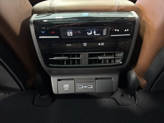 Used 2024 Acura MDX SH-AWD w/ Technology Package image 31